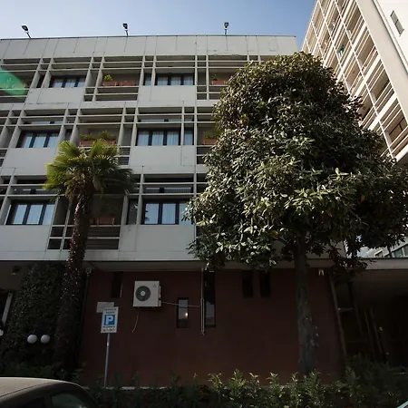 Ih Milano Eur - Hotel Trezzano sul Naviglio