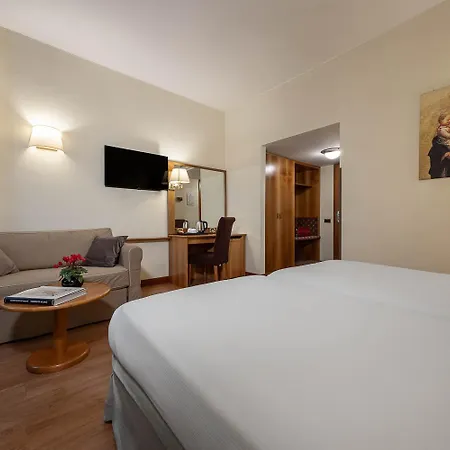 Ih Milano Eur - 4* Trezzano sul Naviglio