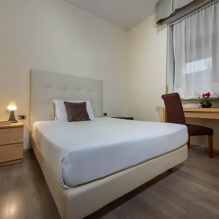 Hotel Ih Milano Eur - 4*