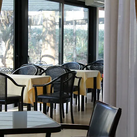 Hotel Ih Milano Eur - 4*
